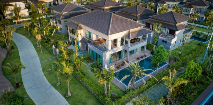 five-bedrooms-deluxe-villa-2