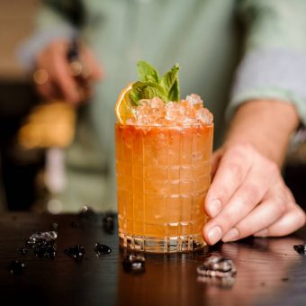 nhan-ba-diem-thuong-dung-vay