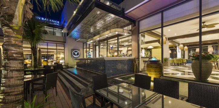 npq-moment-bar-2