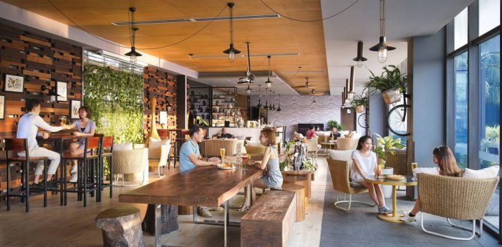 lounge-bar