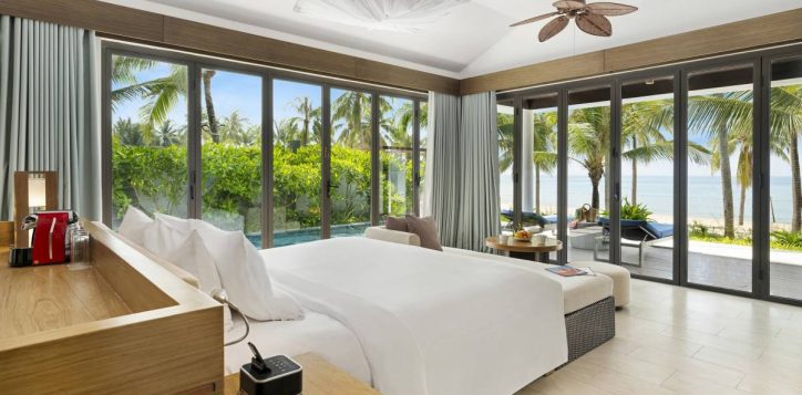 npq-room-deluxe-beachfront-3-2-2